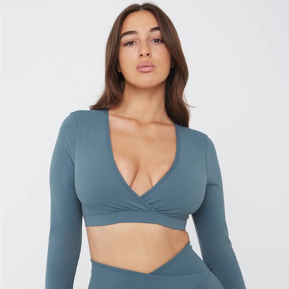 T/ALA DAYFLEX WRAP LONG SLEEVE CROP TOP - Picture 1 of 1